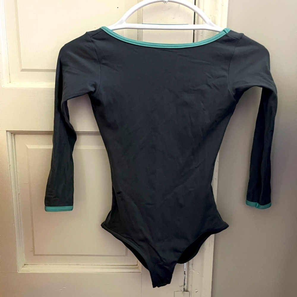 Yumiko Sofiane 3/4 sleeves